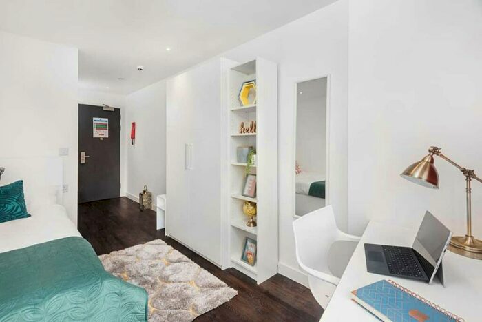 Studio To Rent In Education Square, E1