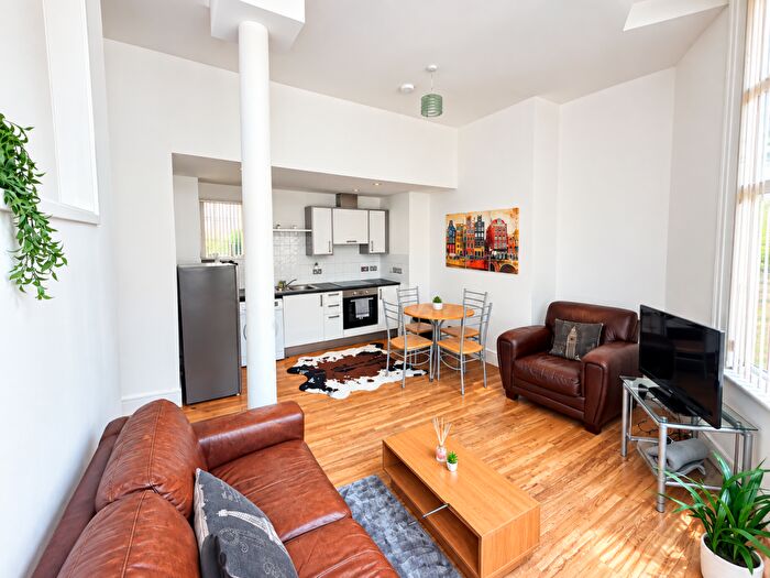1 Bedroom Apartment To Rent In Temple Lane, L2