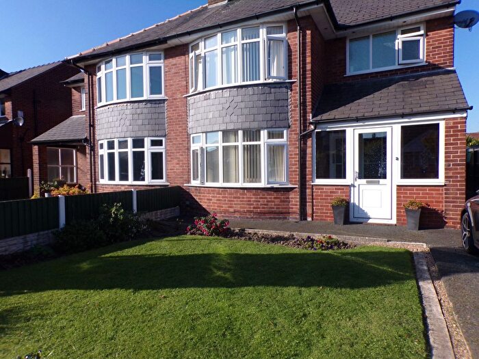 3 Bedroom Semi-detached House To Rent In The Aspels, Preston, PR1