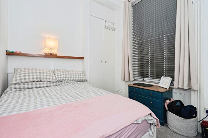 2 Bedroom Apartment For Sale In Waterloo Street, Hove, BN3
