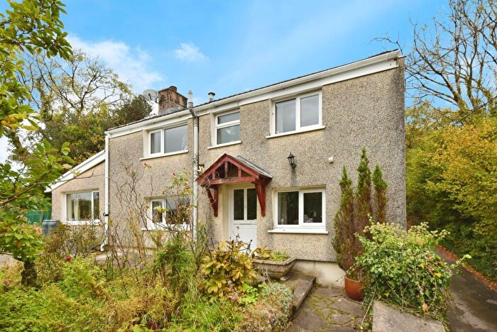 3 Bedroom Detached House For Sale In Bryn Road, Upper Brynamman, Ammanford, Carmarthenshire, SA18
