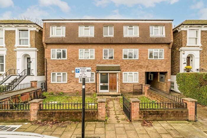 2 Bedroom Flat To Rent In Cambridge Road North, London, W4