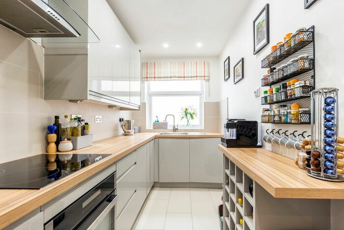 1 Bedroom Flat To Rent In Pepys Road, London, SW20