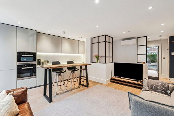 2 Bedroom Maisonette To Rent In Rosemoor Street, London, SW3