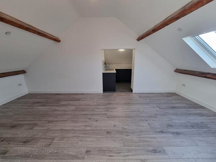 3 Bedroom Flat To Rent In Castle View Court, Upper Dock Street, Newport, NP20