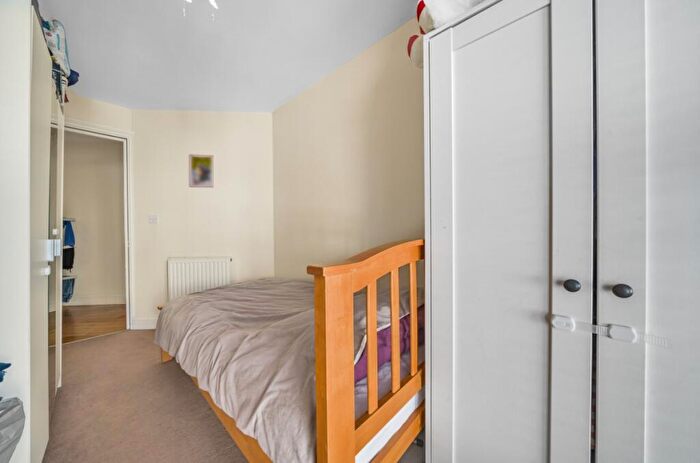 2 Bedroom Flat To Rent In Dartmouth Road, London, SE26