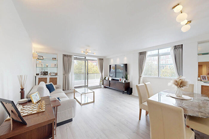 3 Bedroom Apartment To Rent In Century Court, Grove End Road, St Johns Wood, London, NW8