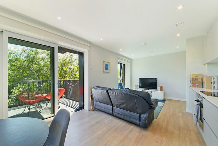 2 Bedroom Apartment To Rent In Windlass Apartments, Tottenham Hale London, N17