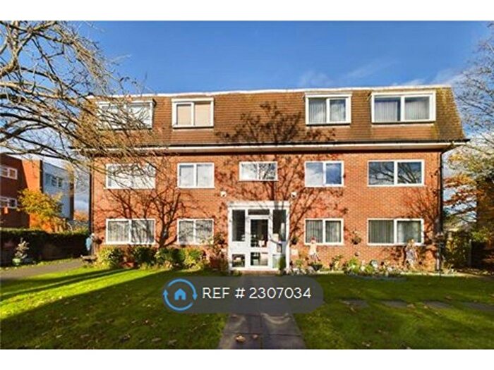 1 Bedroom Flat To Rent In Shirley Road, Wallington, SM6