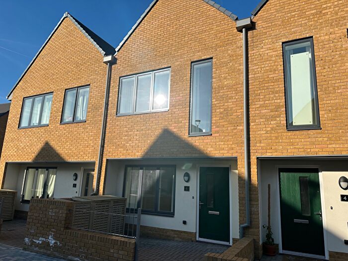 2 Bedroom Property To Rent In Emperor Avenue, Sheerwater, GU21