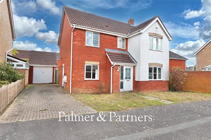 4 Bedroom Detached House For Sale In Jaguar Close, Ipswich, Suffolk, IP1