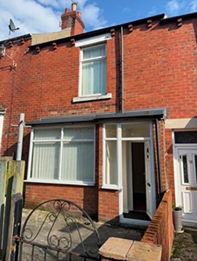 Studio To Rent In Rose Avenue, Stanley, County Durham, DH9