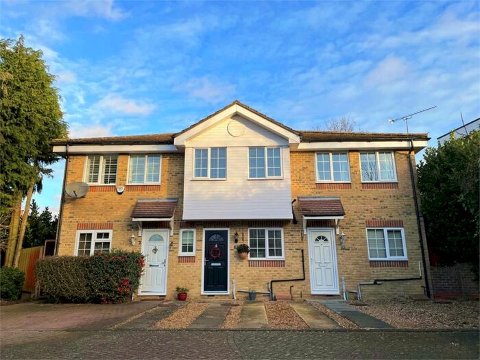 2 Bedroom Terraced House To Rent In Elkanette Mews, London, N20