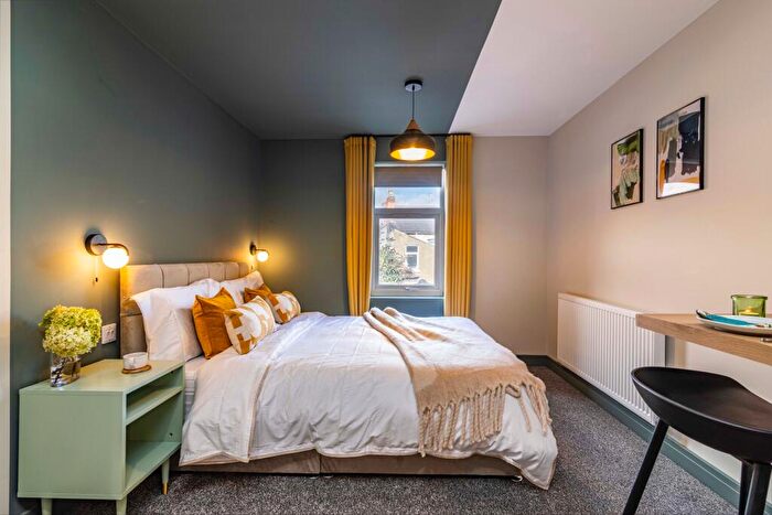 Studio To Rent In Room, Walter Street, DE1