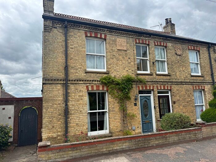3 Bedroom Semi-Detached House For Sale In London Road, Downham Market, PE38