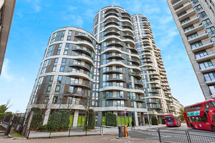 2 Bedroom Flat For Sale In Cambridge Road, Barking, IG11