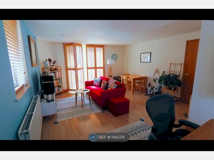 1 Bedroom Flat To Rent In Saffron Hill, London, EC1N