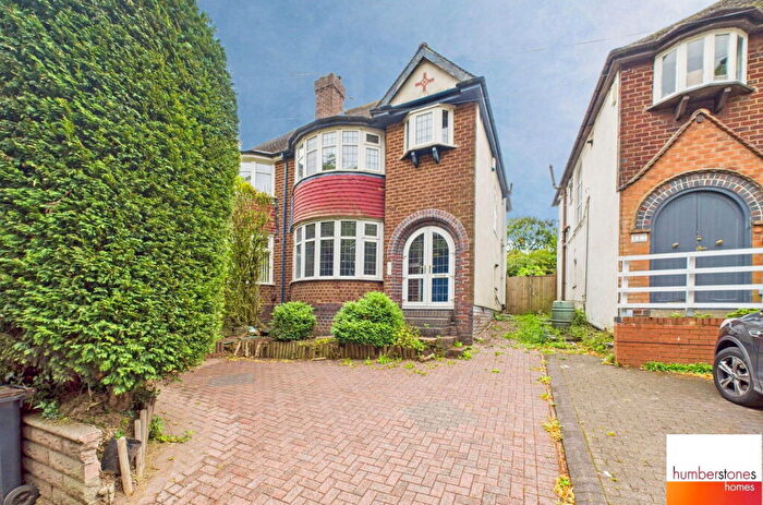 3 Bedroom Semi Detached House For Sale In Hagley Road West, Quinton, B32