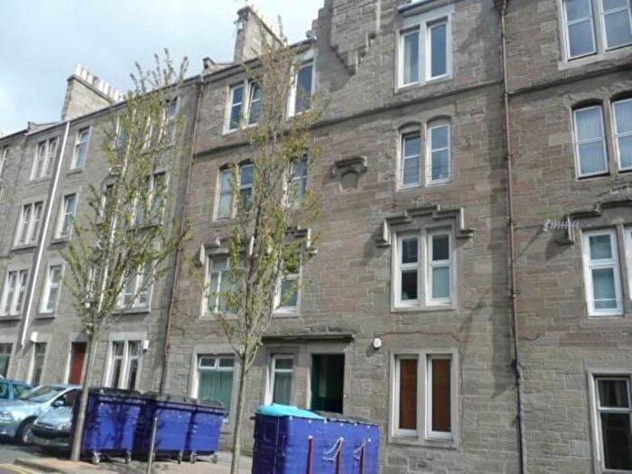1 Bedroom Detached House To Rent In Baldovan Terrace, Dundee, DD4