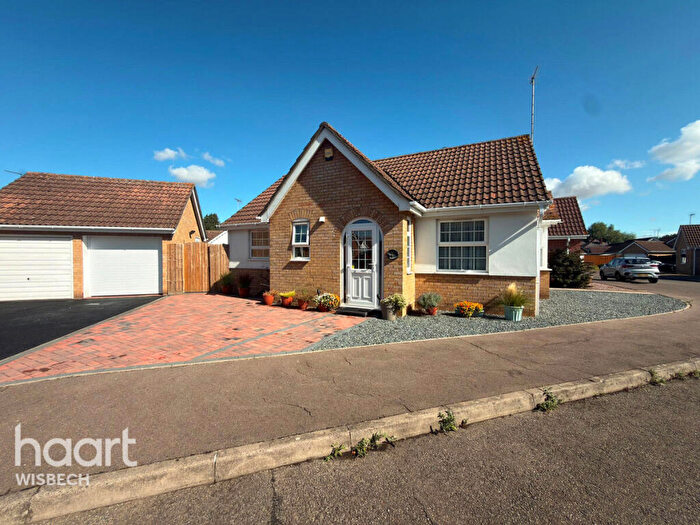 2 Bedroom Detached Bungalow For Sale In Windmill Gardens, Wisbech, PE14