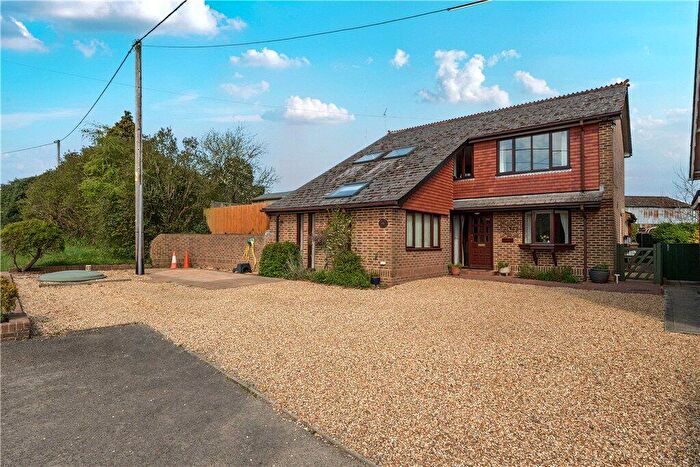 4 Bedroom Detached House For Sale In Dunbridge Lane, Awbridge, Romsey, Hampshire, SO51