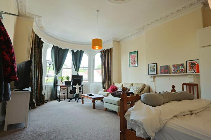 1 Bedroom Flat To Rent In Fff Sydenham Road, Cotham, Bristol, BS6