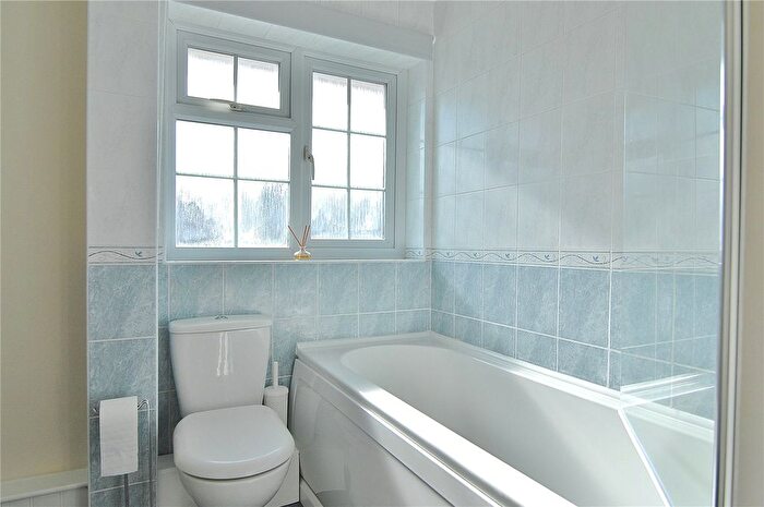 1 Bedroom Flat To Rent In Hawthorn Rise, Stroud, Gloucestershire, GL5
