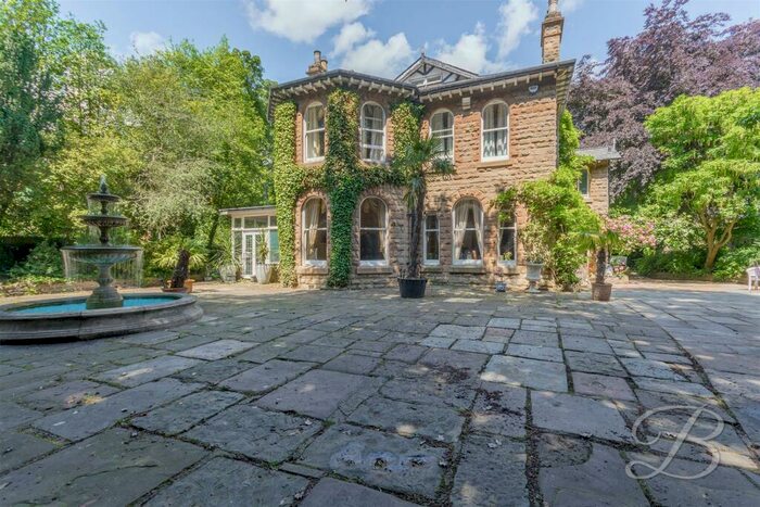 6 Bedroom Detached House For Sale In Crow Hill Drive, Mansfield, NG19