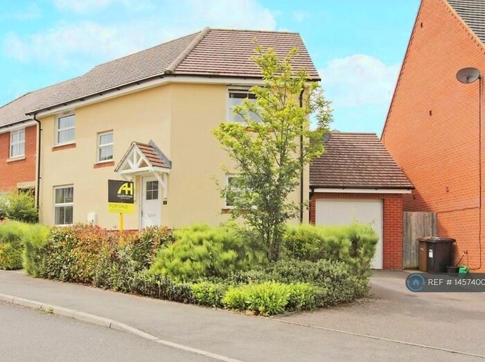 3 Bedroom Semi-Detached House To Rent In Ryeland Way, Andover, SP11