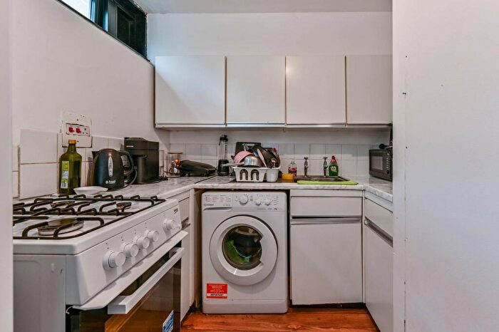 Studio To Rent In Broadfield Lane, Camden, London, NW1