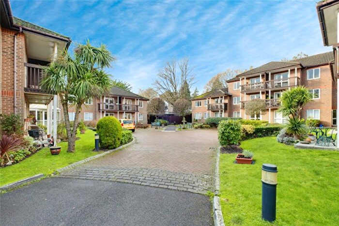 2 Bedroom Apartment For Sale In St Marys Mews, Ferndown, BH22