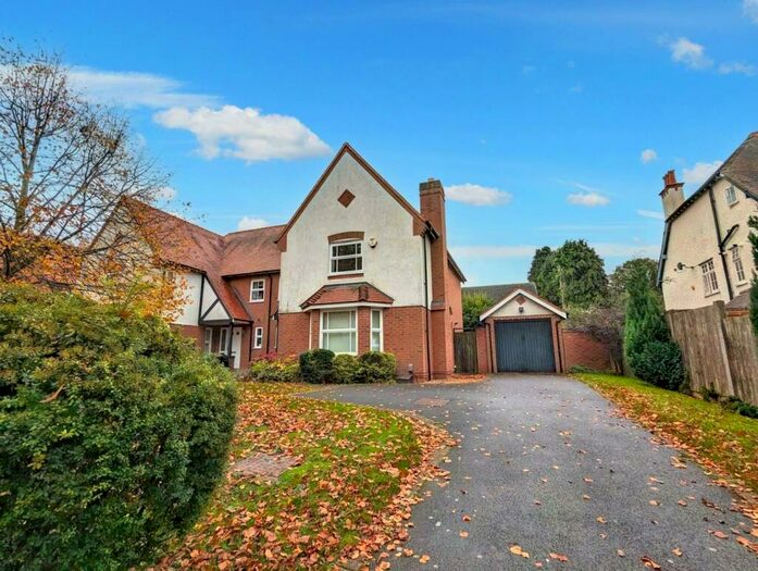 4 Bedroom House To Rent In Reddings Road, Moseley, Birmingham, B13