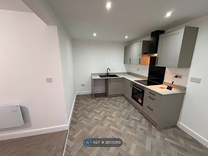 2 Bedroom Flat To Rent In Liscard Way, Wallasey, CH44