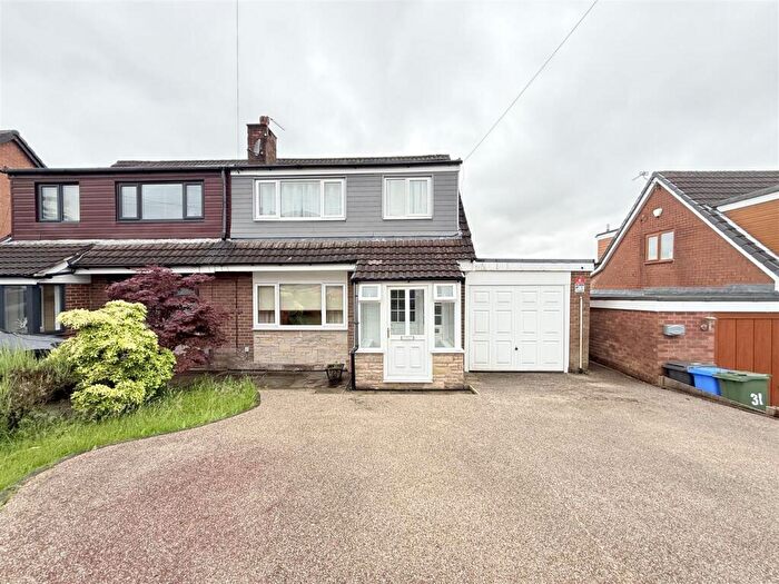 3 Bedroom Semi-Detached House For Sale In Quarry Rise, Stalybridge, SK15