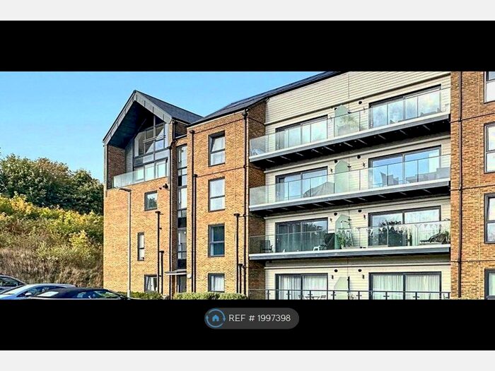 1 Bedroom Flat To Rent In Havelock Drive, Greenhithe, DA9