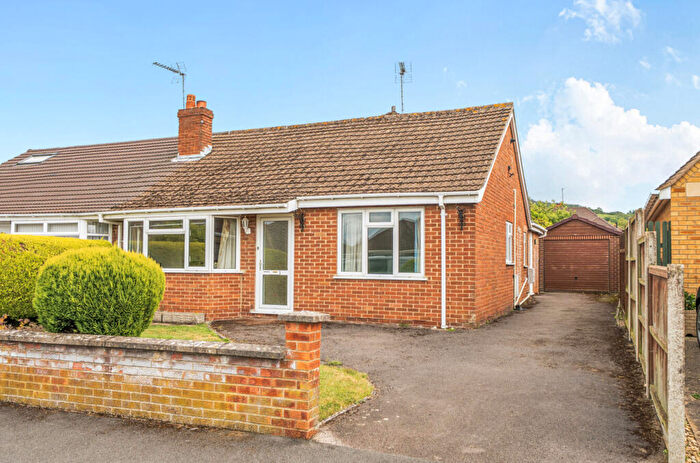 3 Bedroom Bungalow For Sale In Lambert Close, Shurdington, Cheltenham, GL51