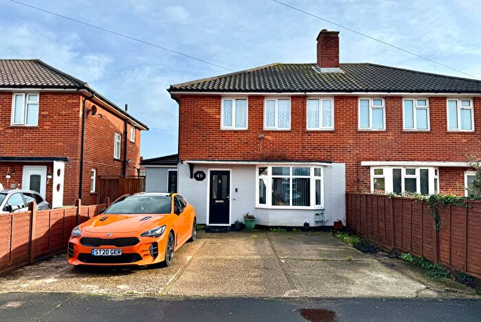 4 Bedroom Semi-Detached House For Sale In Rowner Lane, Gosport, PO13