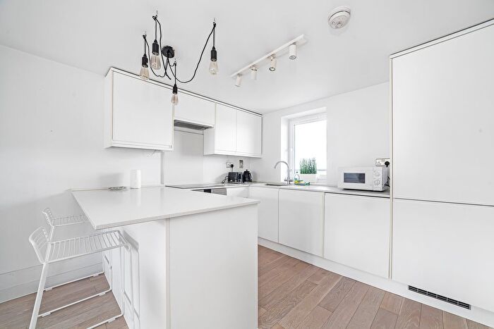 2 Bedroom Flat To Rent In Flat, Kilmuir House, Ebury Street, London, SW1W