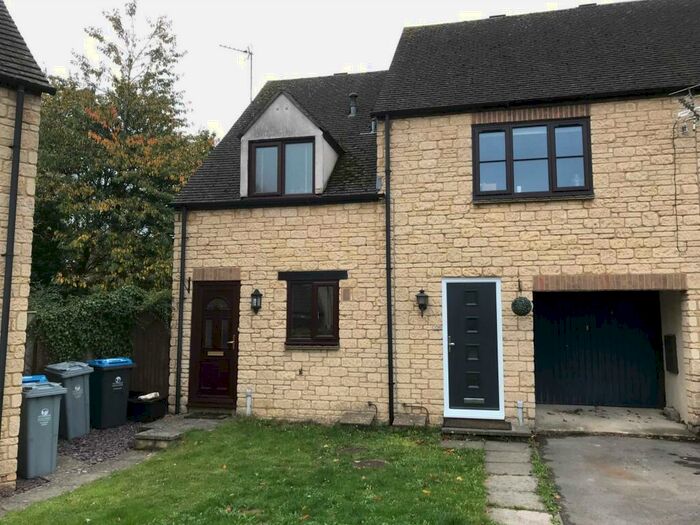 1 Bedroom House To Rent In Painswick Close, Witney, OX28