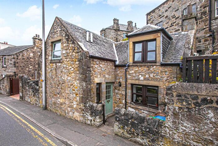 3 Bedroom Semi-Detached House For Sale In Cromwell Road, Burntisland, KY3