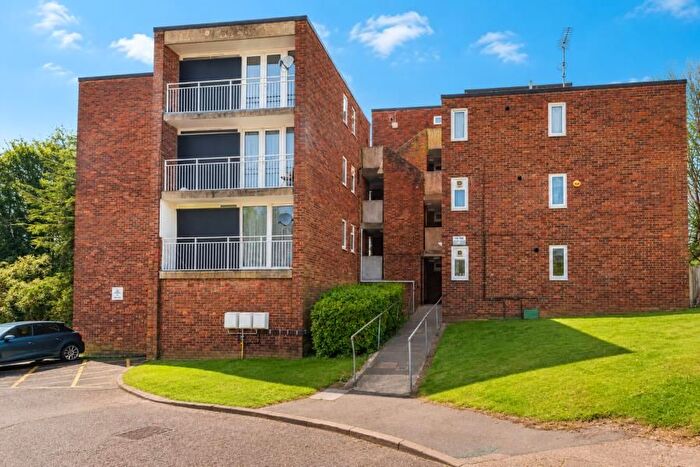 1 Bedroom Flat To Rent In Grangedale Close, Northwood, HA6