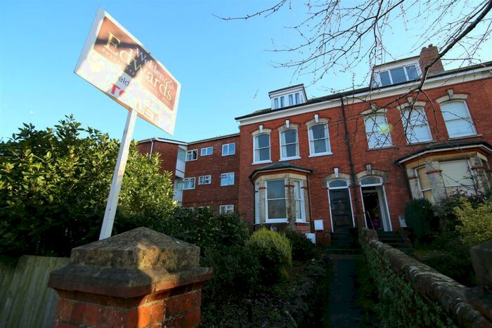 3 Bedroom Maisonette To Rent In Old Road, Tiverton, EX16