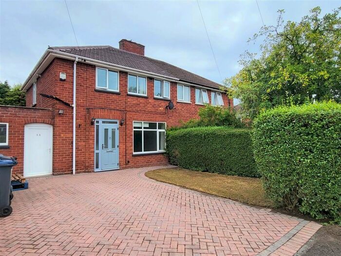 3 Bedroom Semi-Detached House To Rent In Windyridge Road, Sutton Coldfield, B76