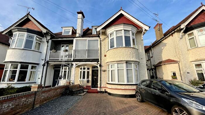 1 Bedroom Flat For Sale In Gloucester Terrace, Southend-on-Sea, SS1