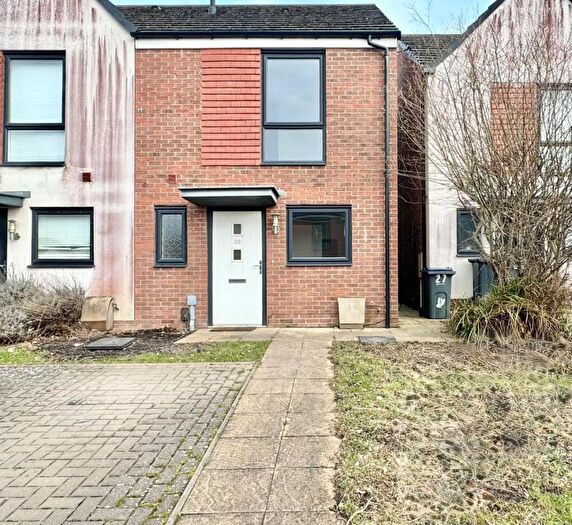 2 Bedroom Semi Detached House To Rent In Handley Grove, Birmingham, B31