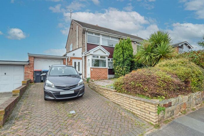 4 Bedroom Semi-Detached House To Rent In Lees Lane, Little Neston, Neston, CH64