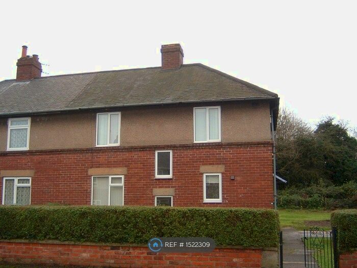 3 Bedroom Semi-Detached House To Rent In Ridge Road, Doncaster, DN6