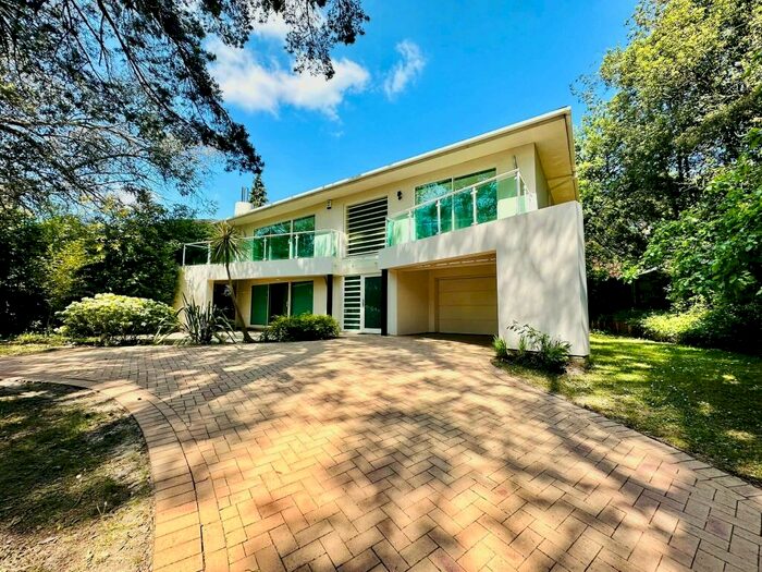 4 Bedroom House To Rent In Links Road, Poole, Dorset, BH14