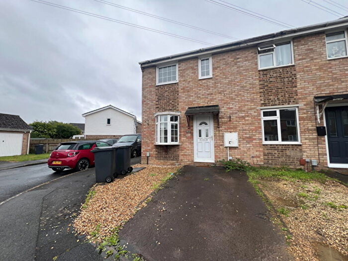 2 Bedroom Terraced House To Rent In Francomes, Swindon, SN25