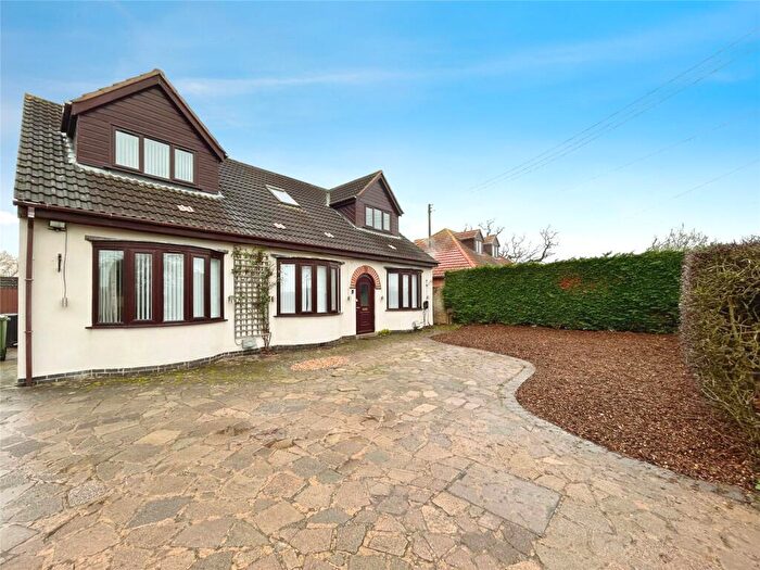 5 Bedroom Detached House For Sale In Coventry Road, Bulkington, Coventry, CV12